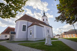 Parish church Stubenberg_exterior view_Eastern Styria | © Tourismusverband Oststeiermark